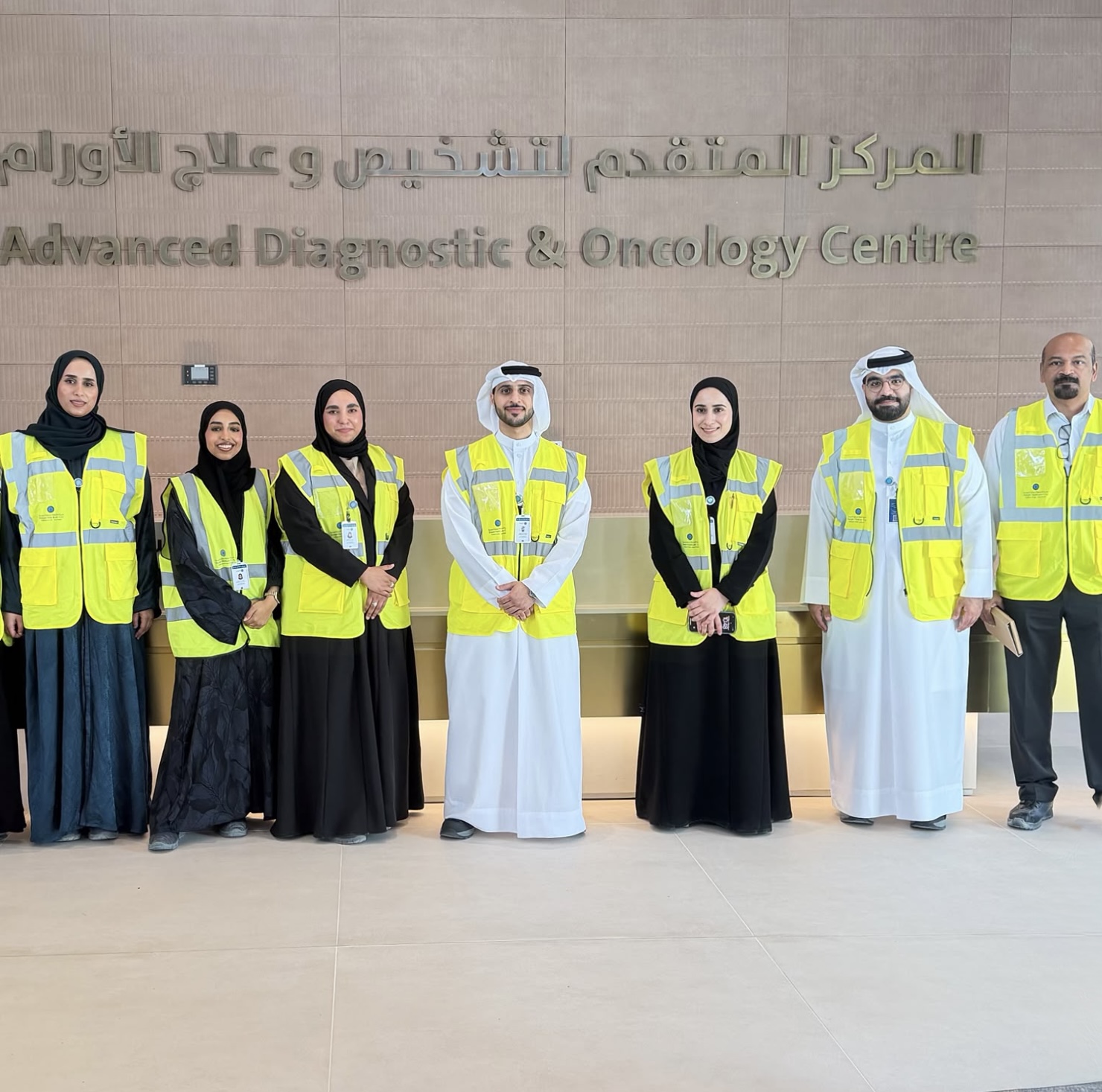 وفد هندسي من مدينة الشارقة للرعاية الصحية يتابع مستجدات مشروع مركز تشخيص وعلاج الأورام