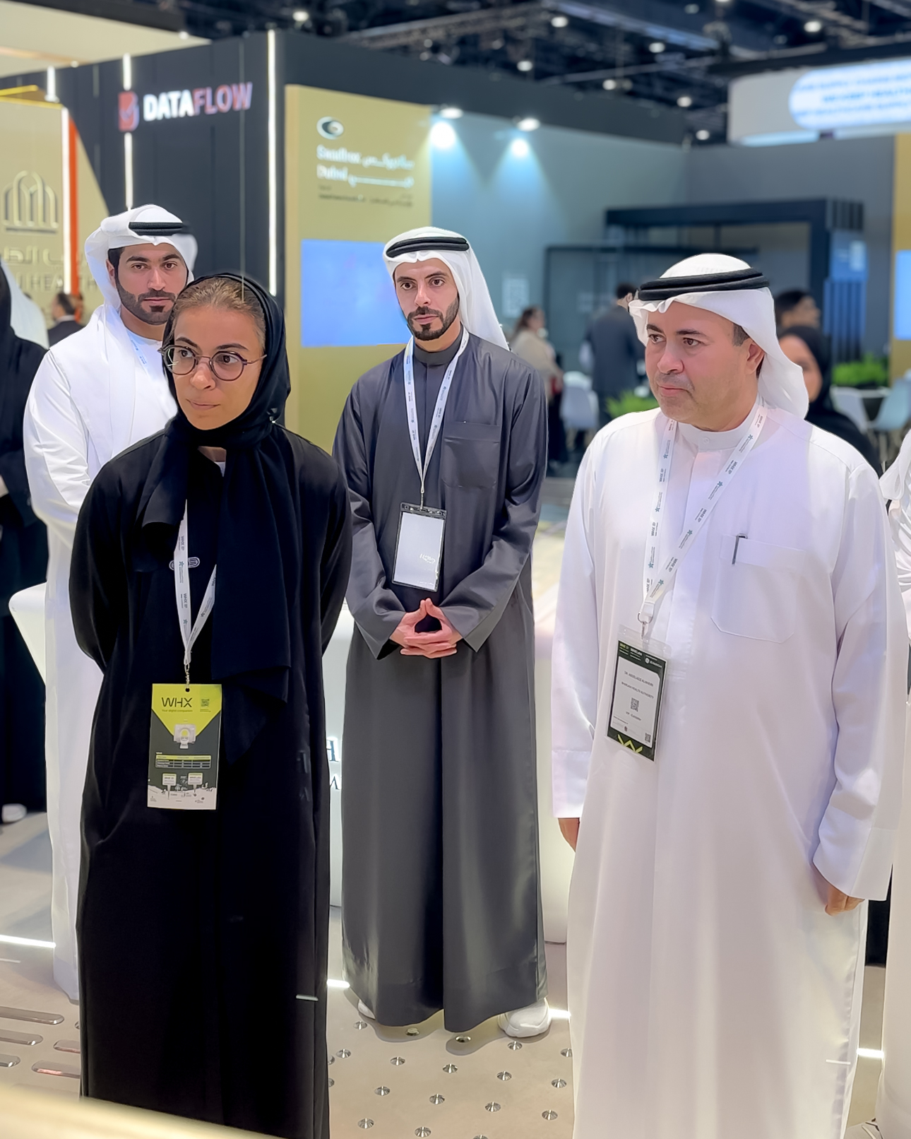 مدير عام مؤسسة الإمارات للدواء تزور منصة هيئة الشارقة الصحية